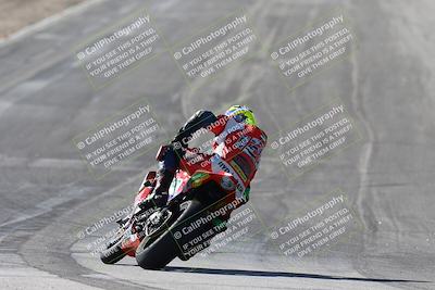 media/Dec-07-2025-CVMA (Sun) [[3e7d2de5dc]]/Race 7-Formula Lightweight Twins Shootout/